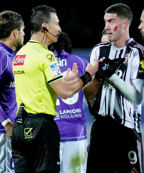 Cori contro Dusan Vlahovic: mega multa alla Fiorentina
