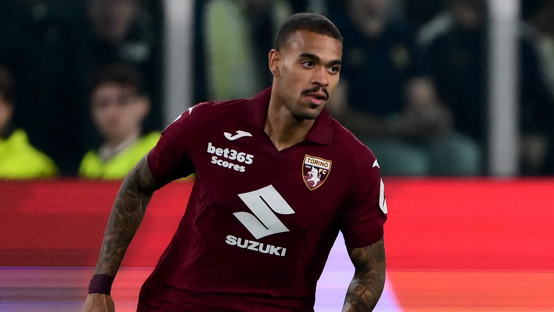 Cyril Ngonge 6: prestazione sufficiente che però non basta per restare in campo dopo il primo tempo