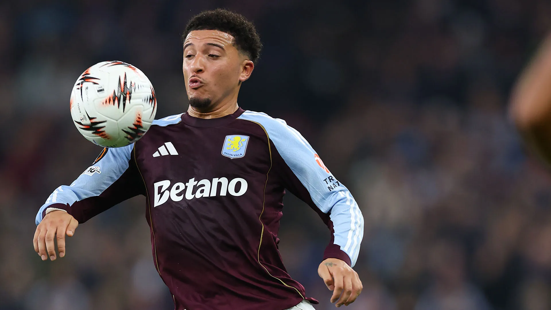 Il Borussia Dortmund sta monitorando con grande interesse la situazione e potrebbe riportare il campione in Germania
