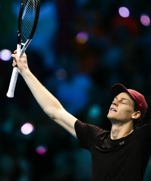 Atp Finals, Jannik Sinner batte Carlos Alcaraz e si conferma re di Torino
