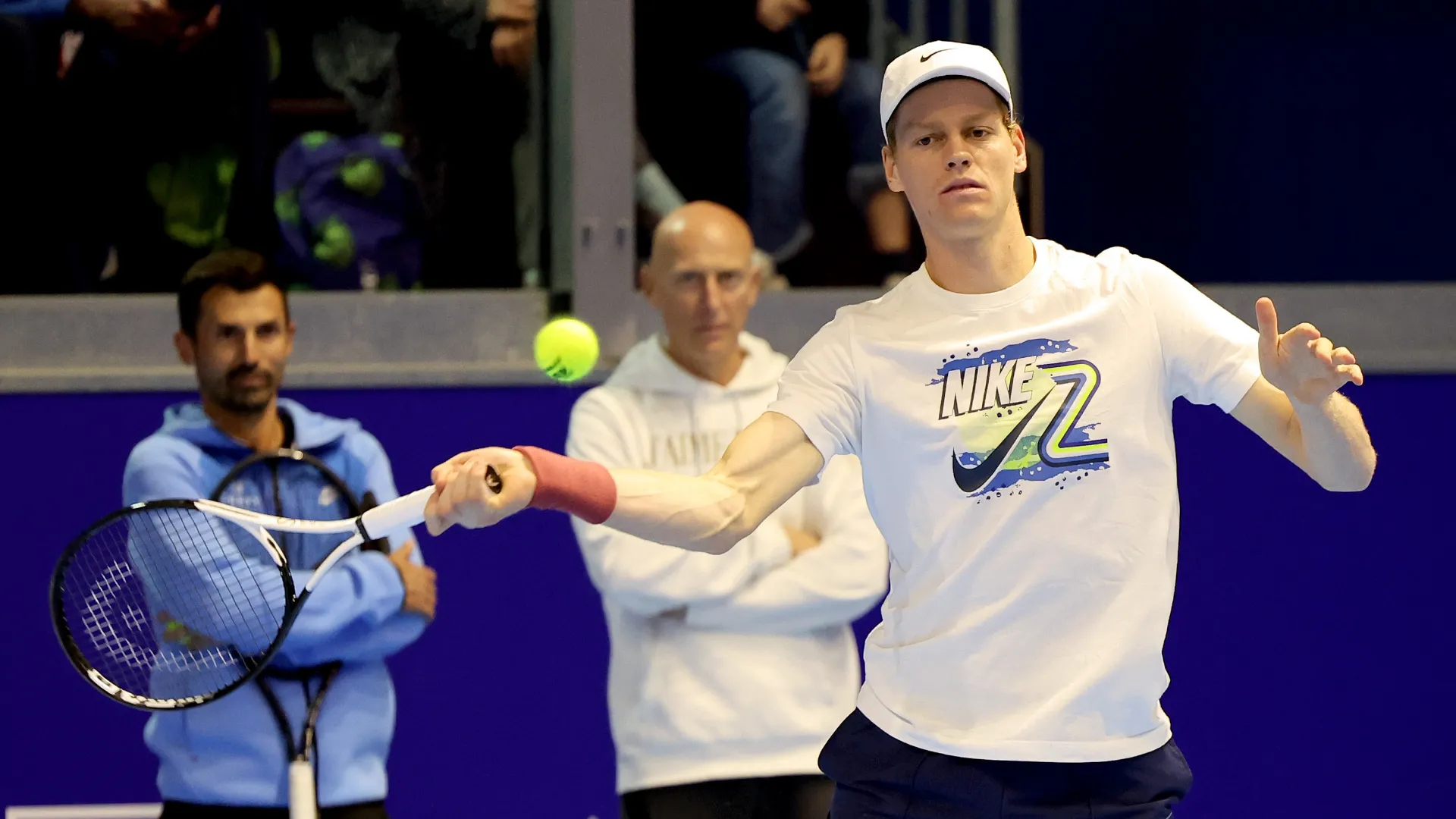 Il numero 1 del mondo ha dato spettacolo sul campo centrale.