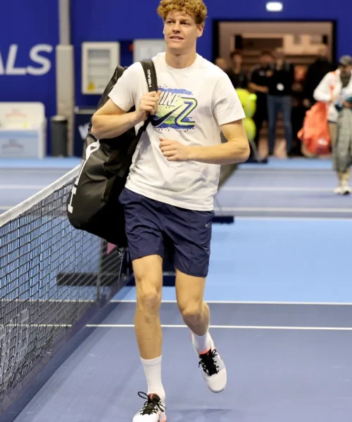 Jannik Sinner, allenamento spettacolare col numero 355 del mondo: le foto