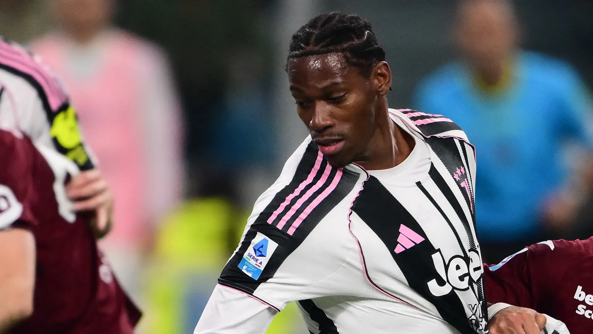 Jonathan David 6: vorrebbe spaccare il mondo, non ci riesce