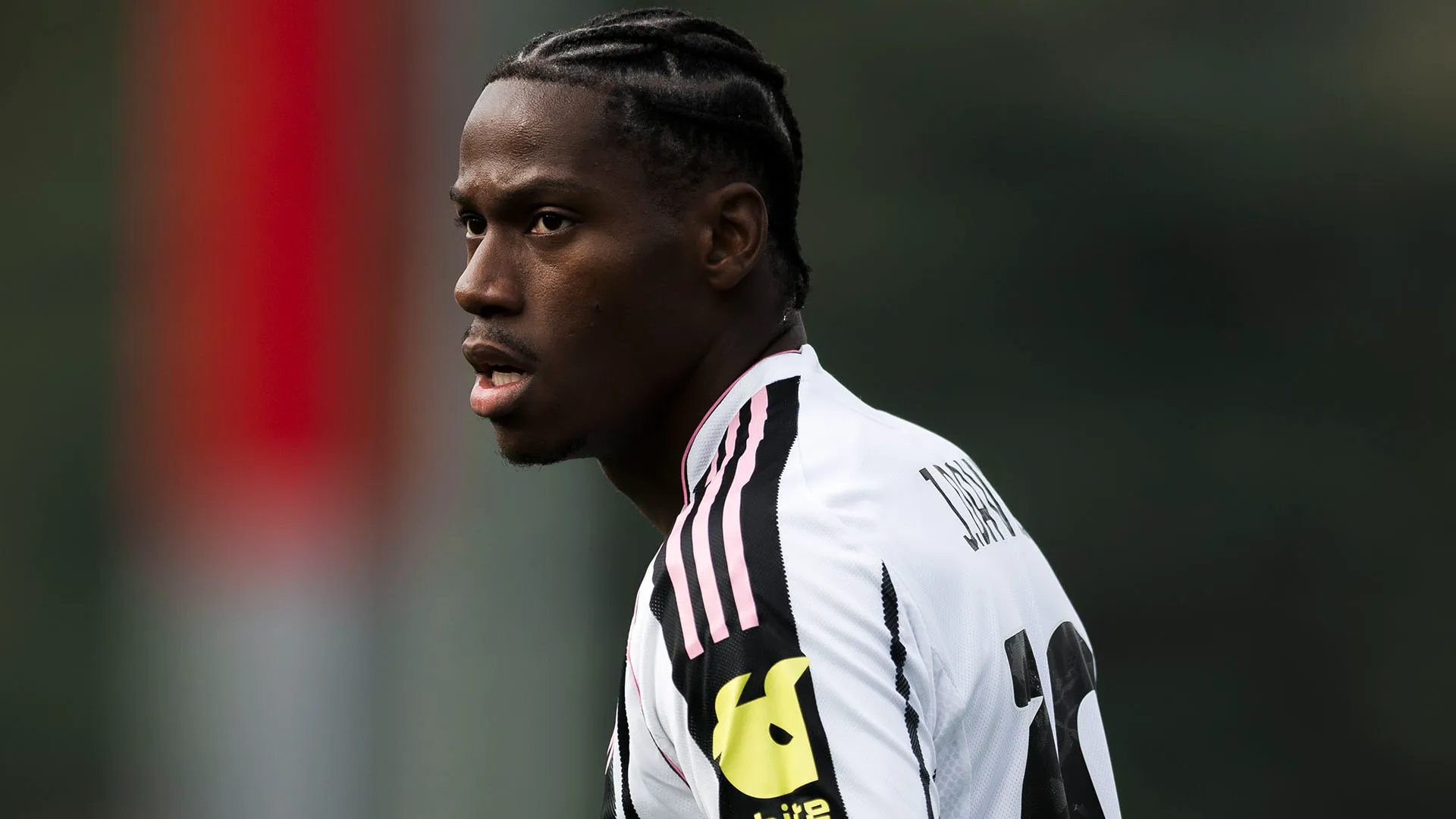 Oltre ai tedeschi, anche il Tottenham avrebbe chiesto informazioni su un possibile trasferimento