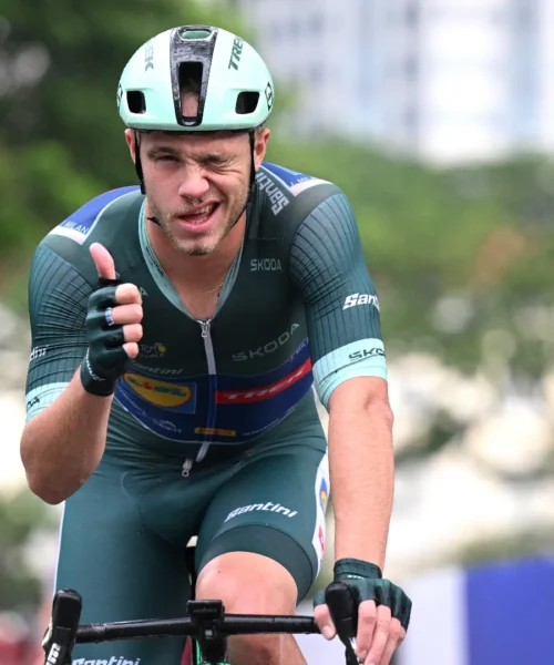 Jonathan Milan vince il Criterium di Singapore