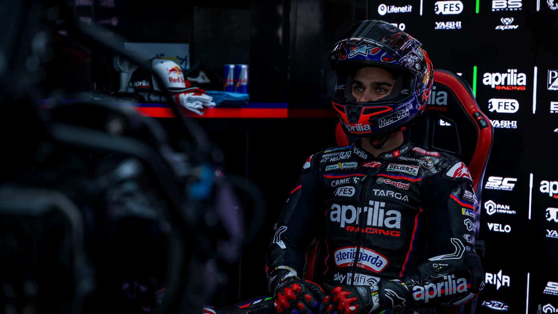 Il pilota spagnolo torna a gareggiare dopo oltre un mese e mezzo di stop forzato.