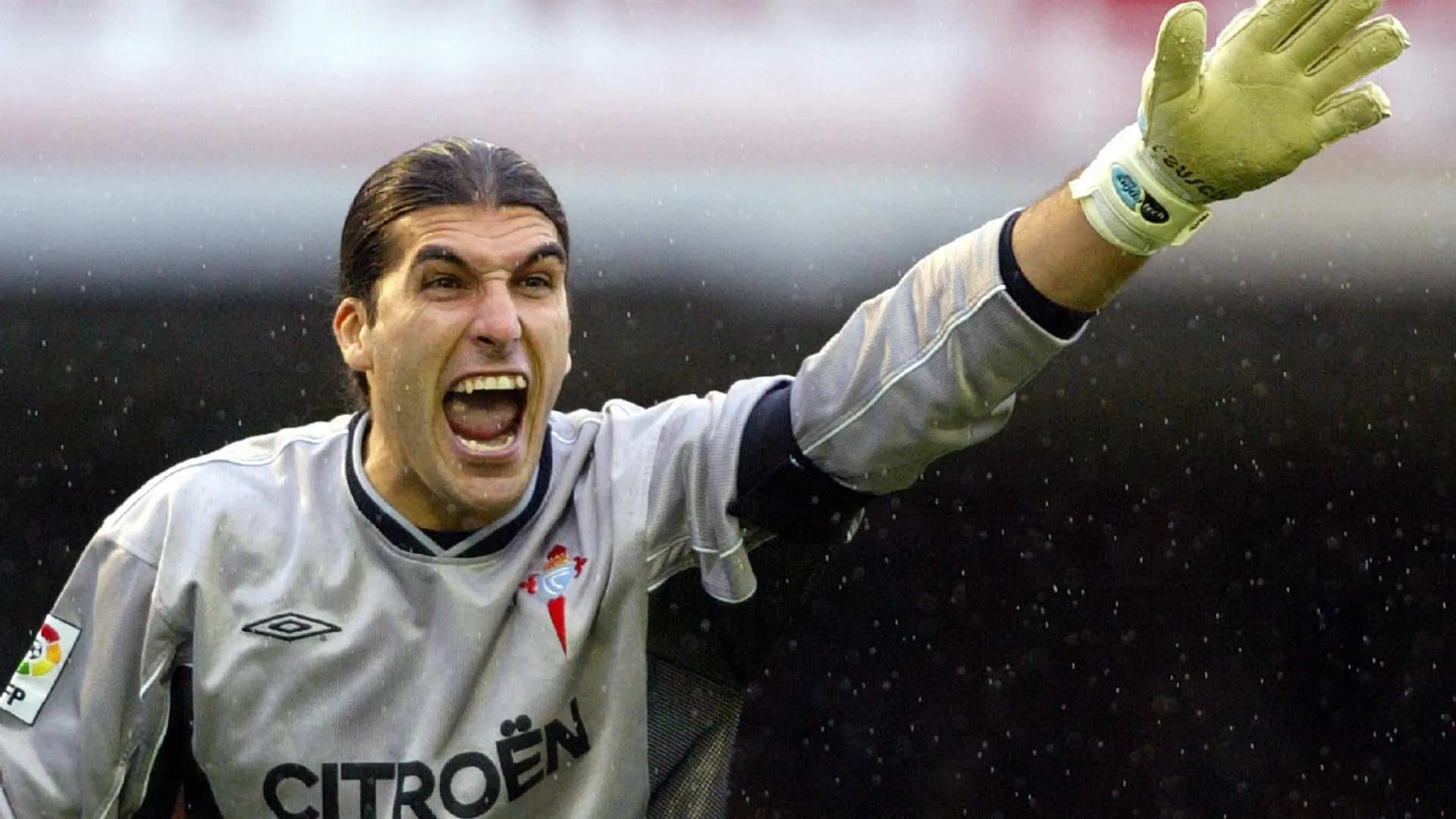 Tra il 1998 e il 2008 ha giocato 181 partite con il Celta Vigo
