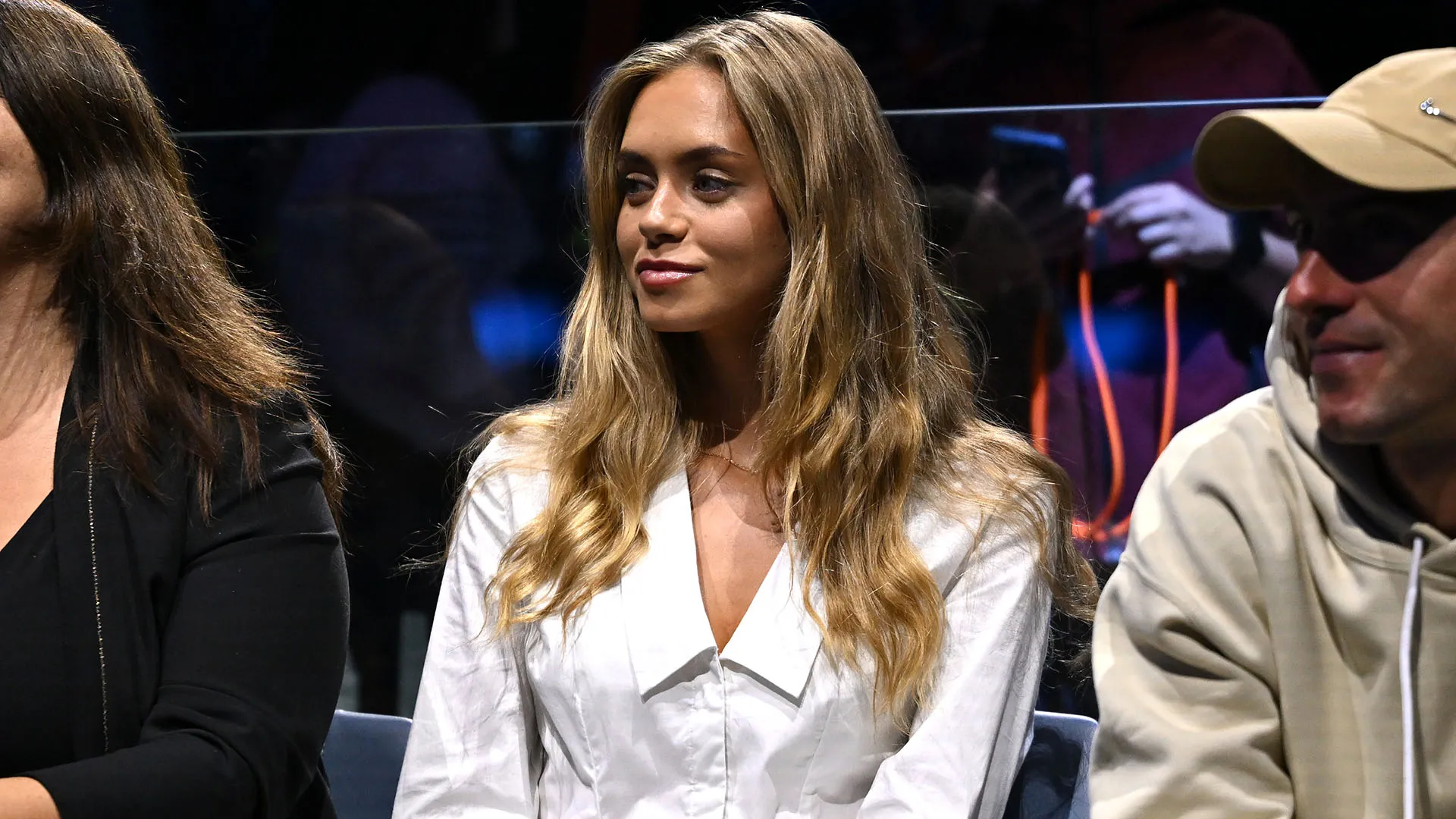 Laila Hasanovic era seduta nel box insieme agli uomini di fiducia di Sinner