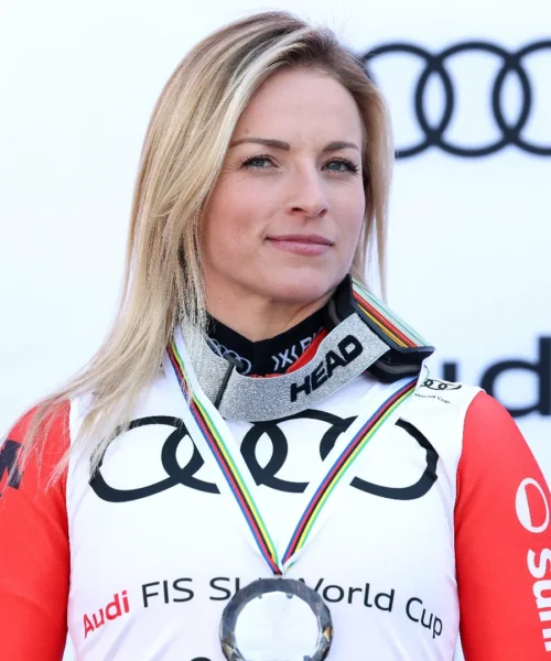 Dramma per Lara Gut-Behrami, carriera a rischio. Foto