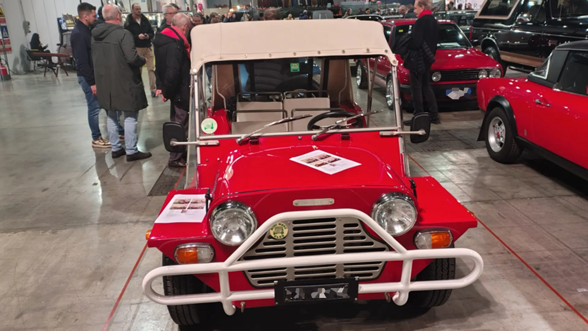 L'idea generale era progettare una versione utilitaria della Mini, una sorta di Land Rover alleggerita.