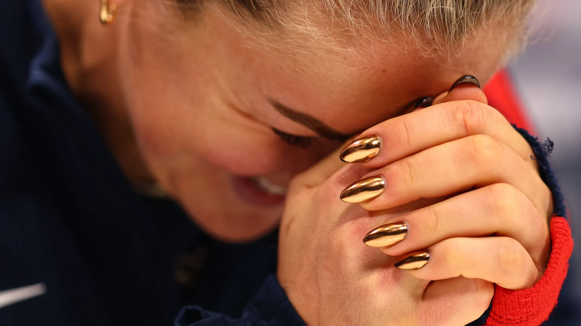 Nata nel 1994 a Golden, Colorado, sceglie un percorso fuori dagli schemi rifiutando la via collegiale.