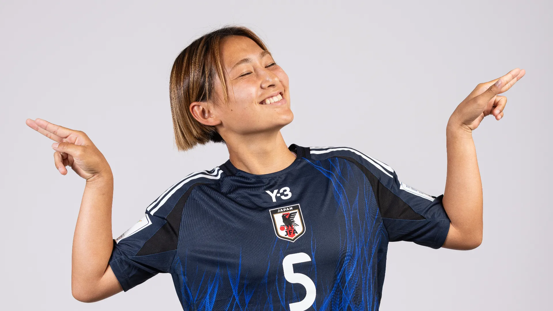 La sua grinta orientale si intreccia con la modernità del calcio americano