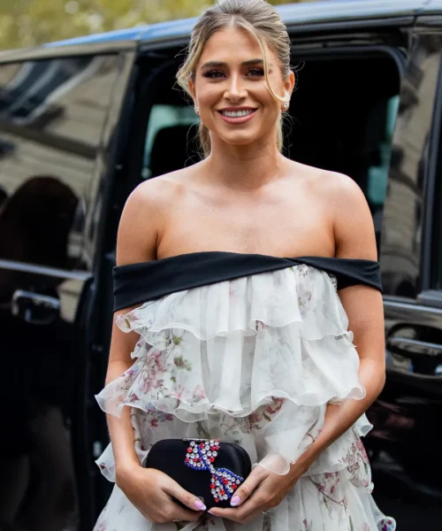 Paul Pogba è tornato: festeggia anche la splendida Maria. Immagini