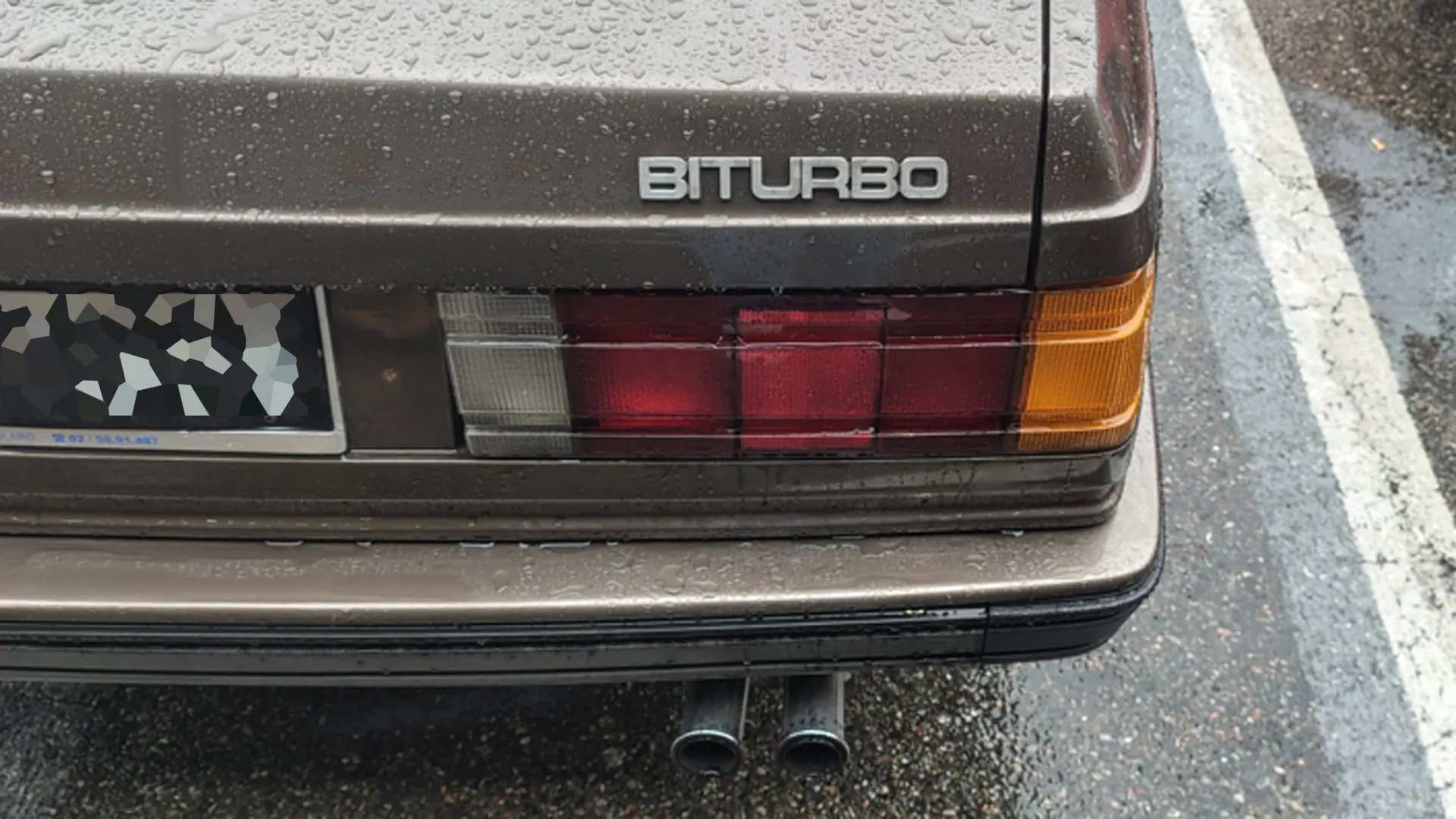 Alejandro de Tomaso rileva Maserati da Citroen nel 1976 e progetta la Biturbo come modello dei grandi volumi.