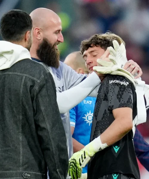 Chi è Massimo Pessina, il baby portiere del Bologna che ha debuttato contro il Napoli e ha pianto a fine match