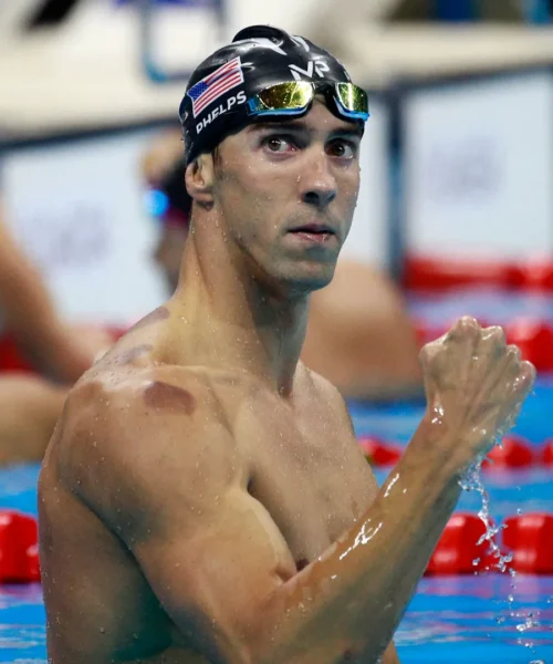 Michael Phelps non è più così: le foto del nuovo look della leggenda del nuoto