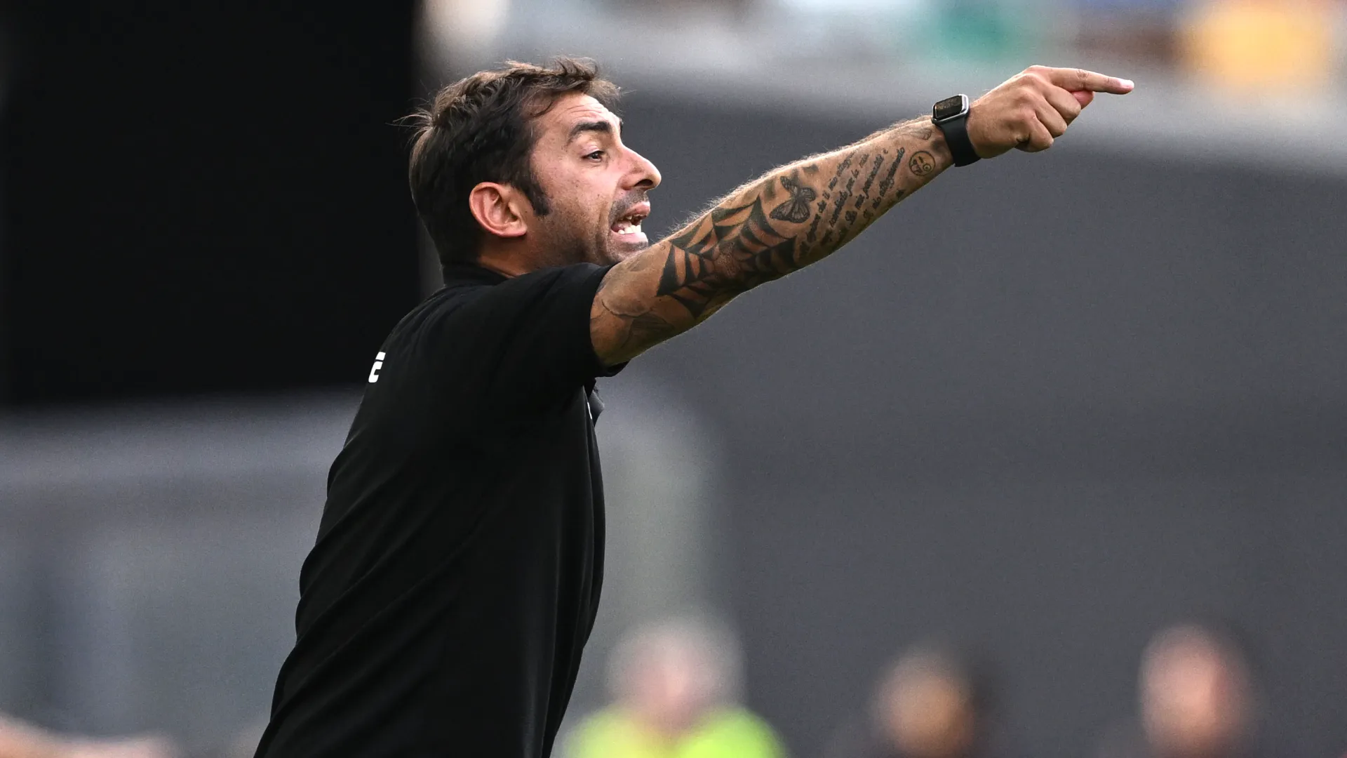 Serie C: la Torres esonera Michele Pazienza