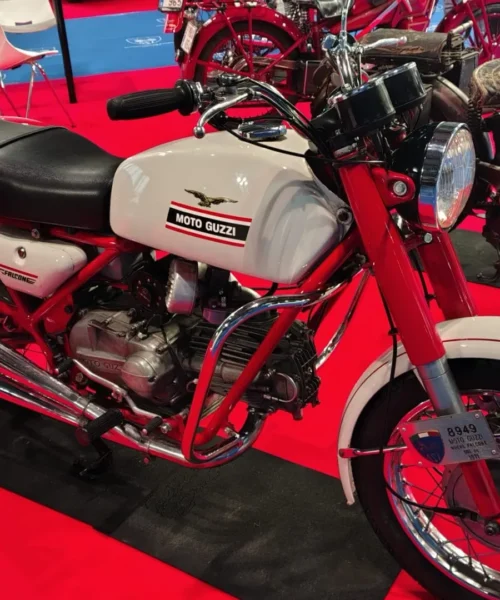 Il classico da collezione: le immagini del Nuovo Falcone della Moto Guzzi