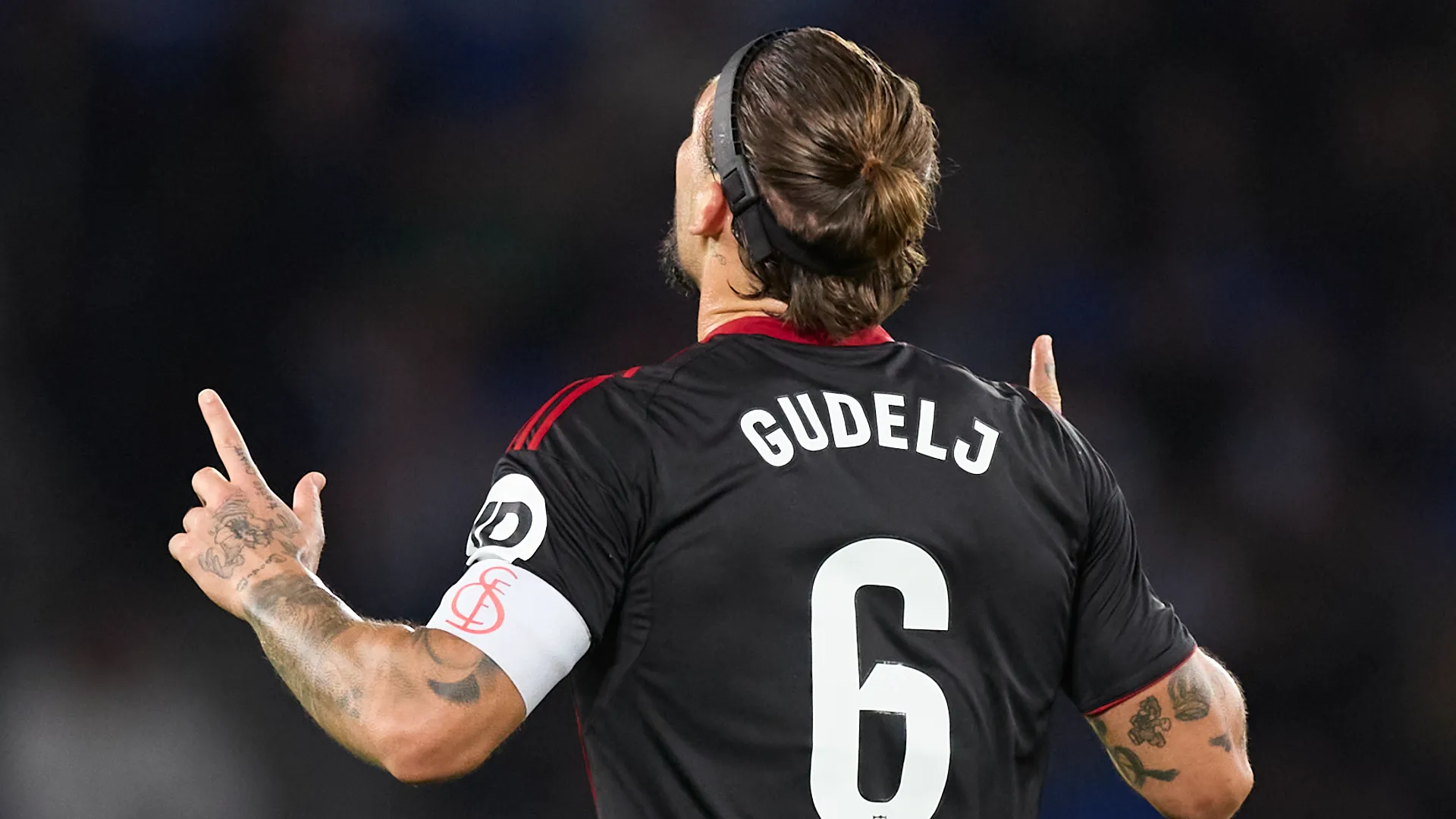 C'è chi dice che provochino danni a lungo termine e chi, invece, ritiene che nel calcio non avvengano impatti così violenti
