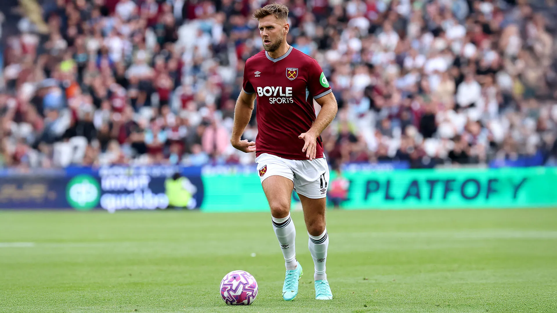 Niclas Füllkrug cerca urgentemente una via d'uscita
