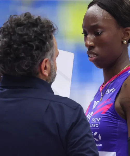 Paola Egonu e il coach nel mirino dei tifosi, pioggia di critiche sui social: le foto