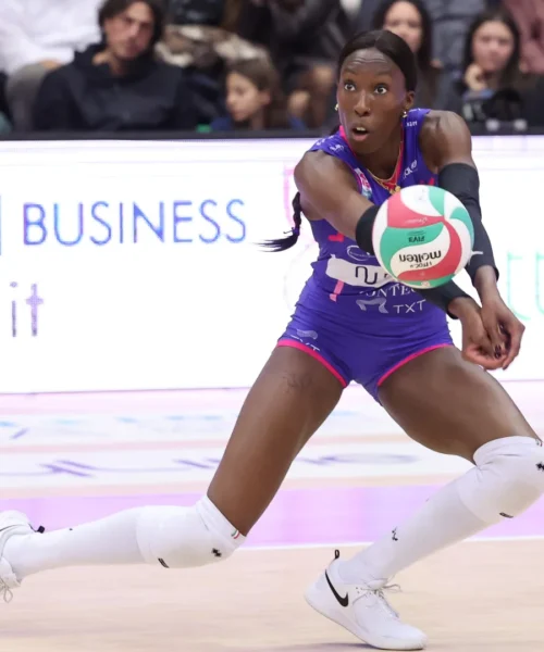 Paola Egonu, appuntamento con la storia. Oggi può abbattere un muro: le foto