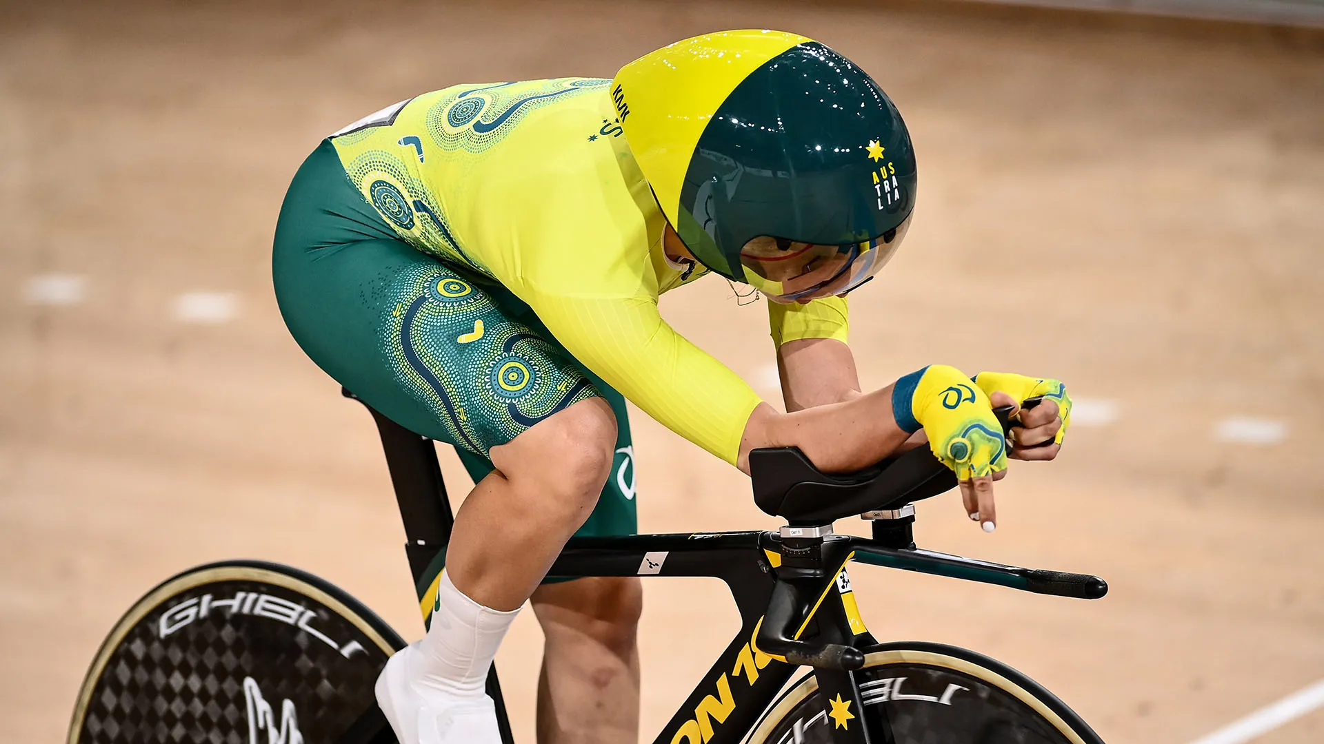 Nel 2025 aveva vinto due medaglie di bronzo in Coppa del mondo