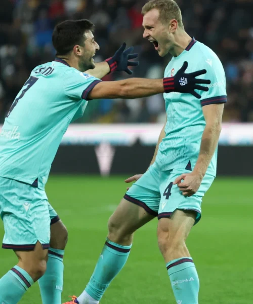 Bologna corsaro a Udine: Pobega fa doppietta, Bernardeschi la chiude nel recupero