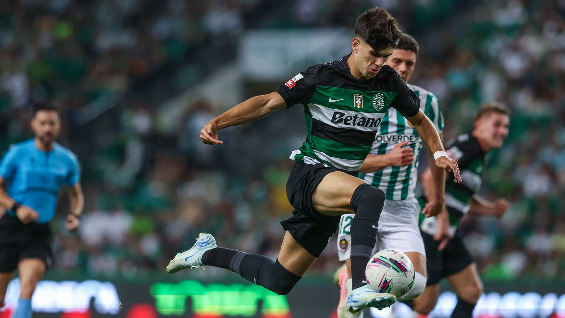 Secondo fonti portoghesi, il campione è nel mirino di alcune società tedesche e inglesi
