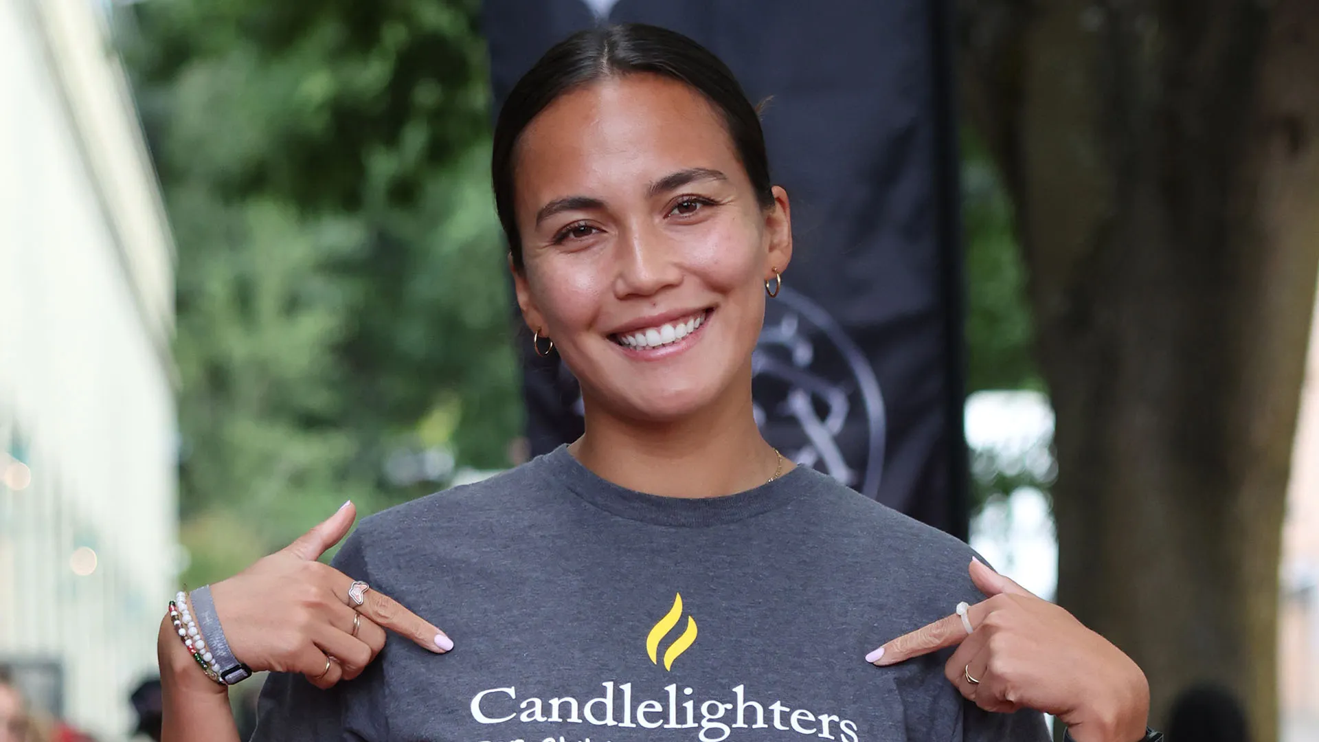 Ha rappresentato gli Stati Uniti a livello giovanile: ha giocato nelle nazionali U-18 e U-20