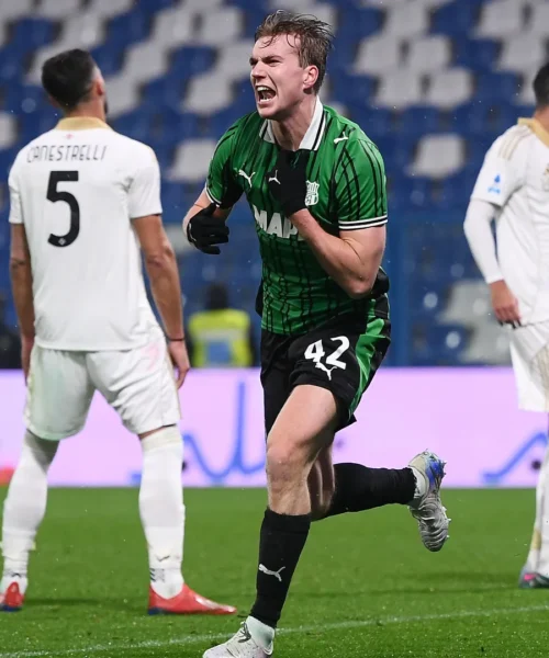 Il Sassuolo rimonta due volte il Pisa