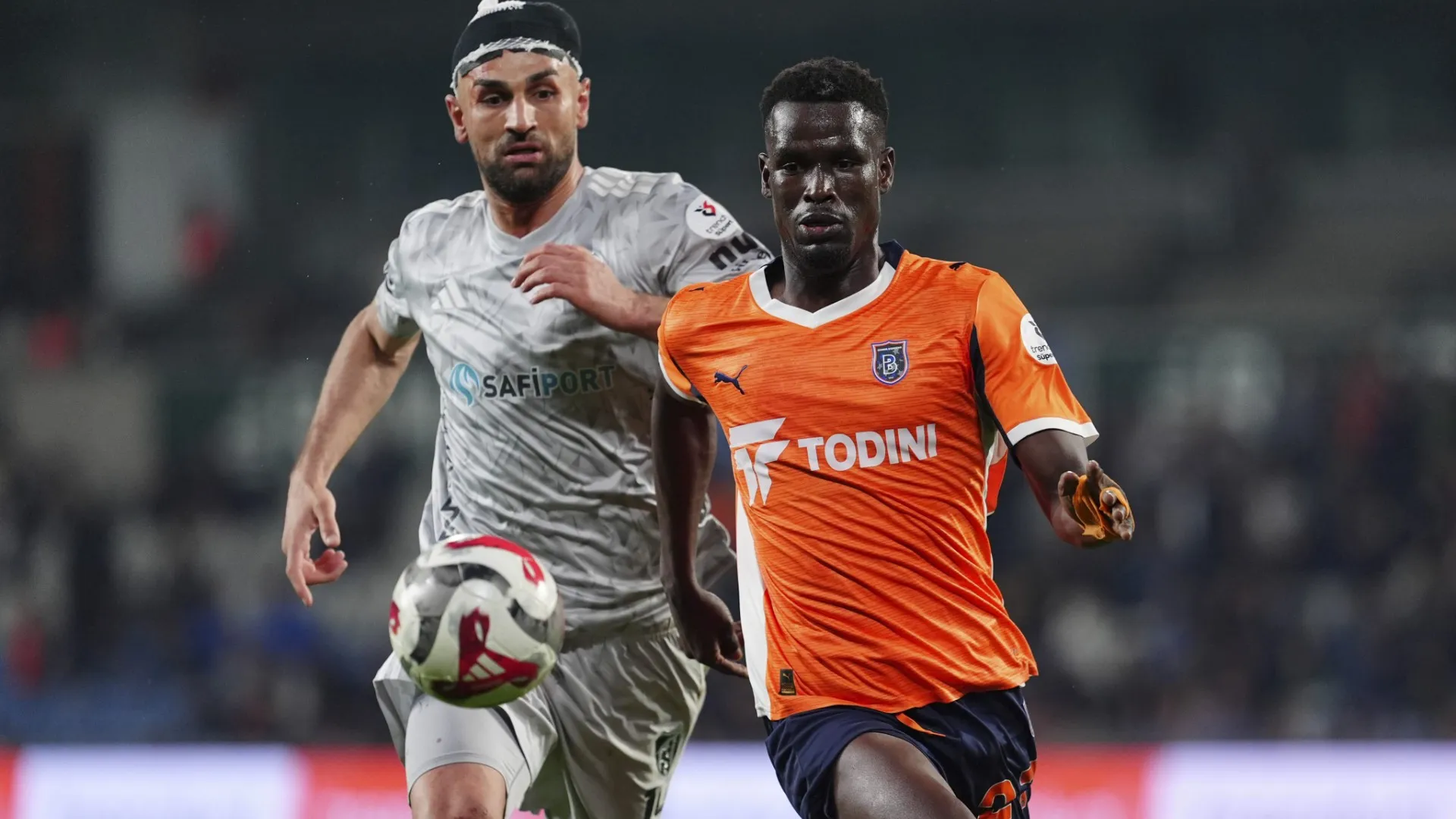 Non si è tirato indietro neanche nei contrasti più duri...