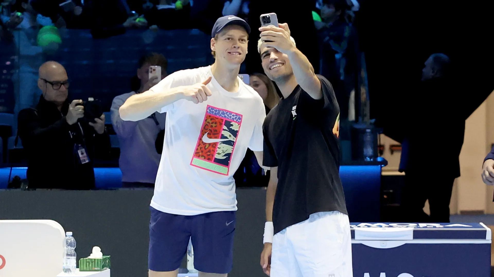 La sfida tra Jannik Sinner e Carlos Alcaraz a Torino? Si è già giocata anche se ufficialmente il torneo non è ancora iniziato (si parte domenica 9 novembre). 