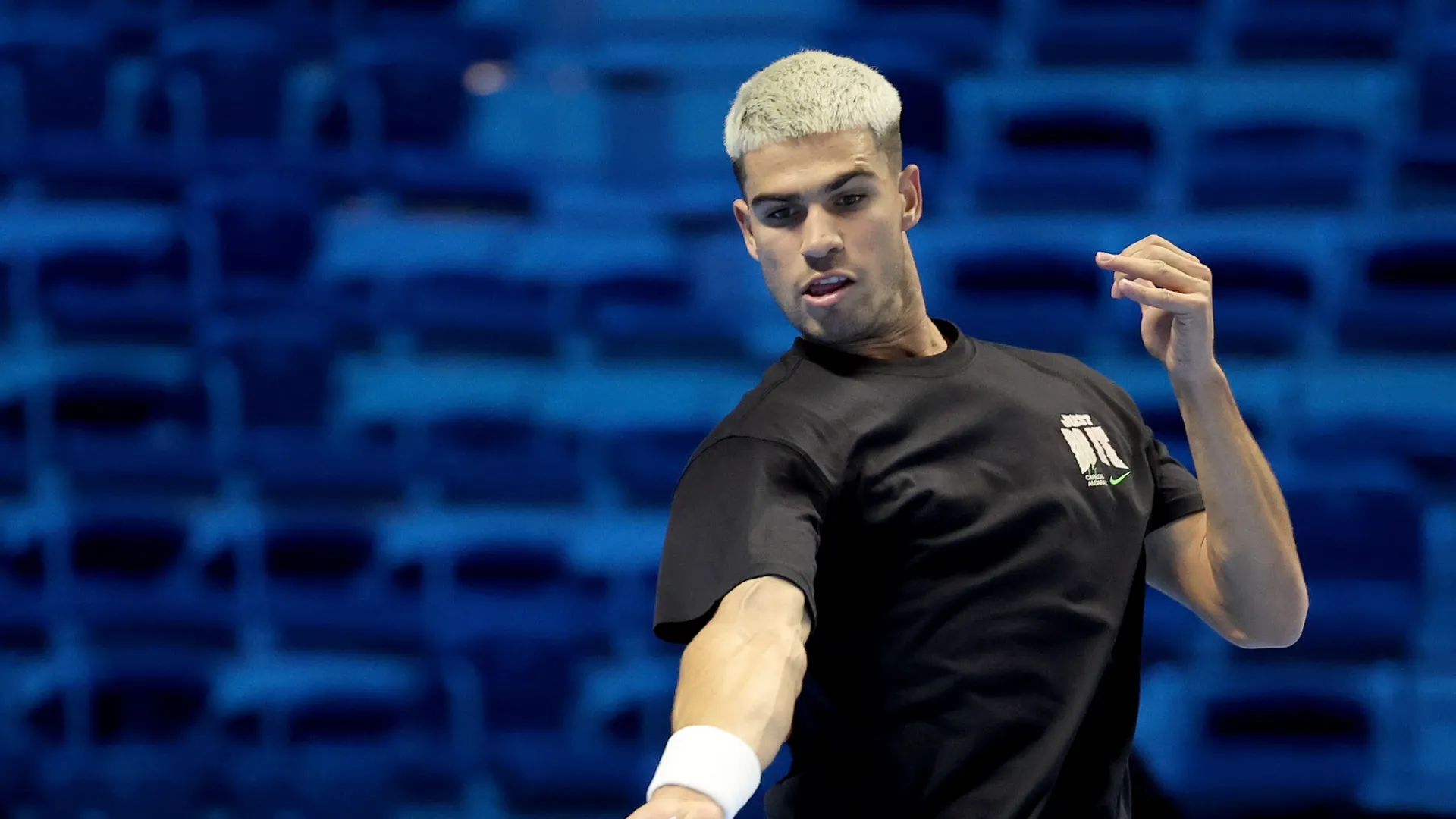 Gli spagnoli per primi, con Juan Carlos Ferrero e Samuel Lopez che si muovevano sempre appaiati.