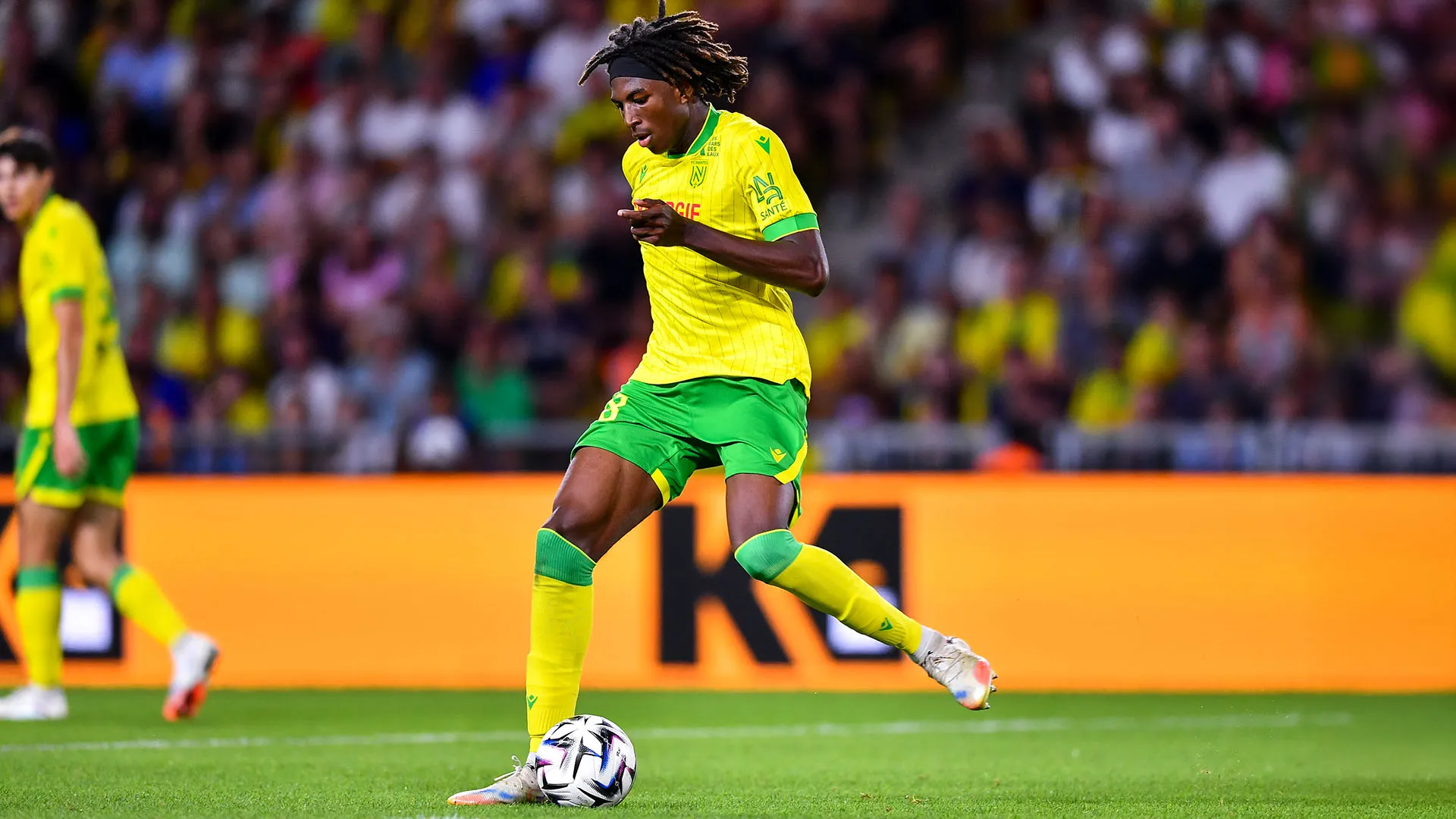 E' considerato una delle future stelle del calcio francese