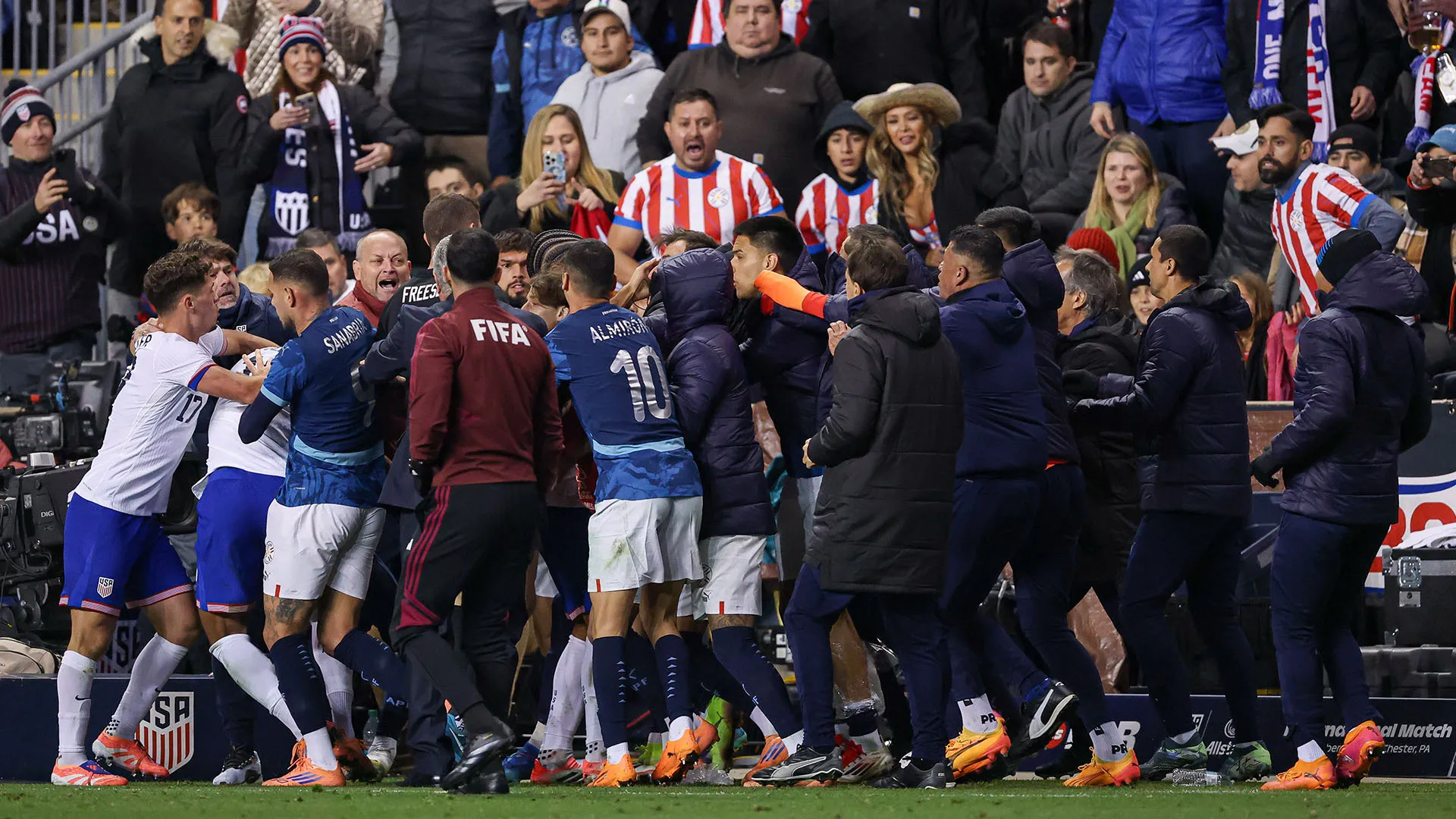 "E' stata una situazione molto pericolosa", ha detto l'allenatore degli USA Pochettino