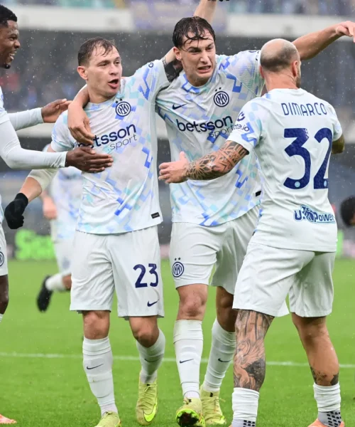 Inter, vittoria in extremis a Verona: il 2-1 arriva al 94′