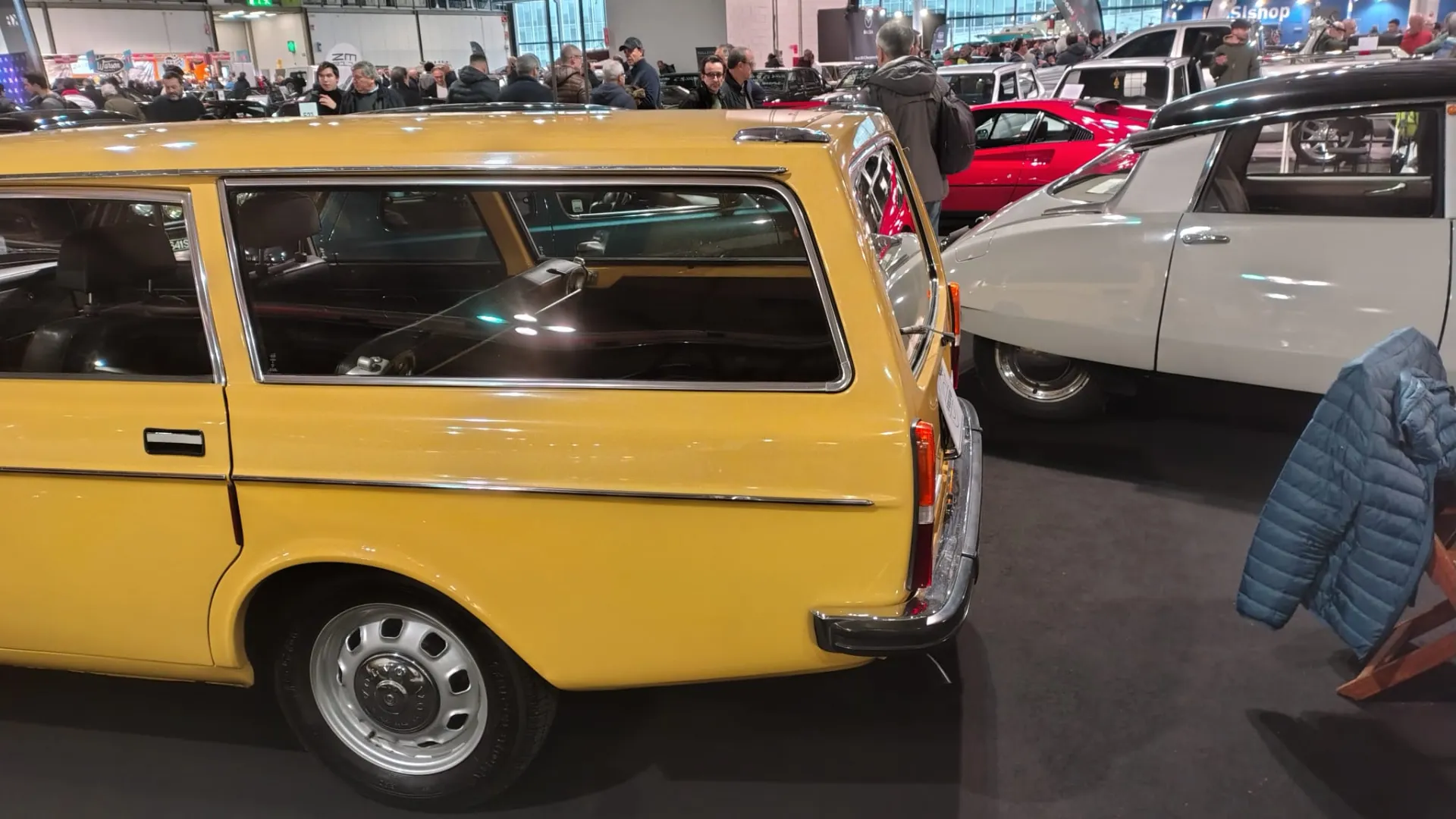 Il 1973 porta un restyling evidente con nuova mascherina, indicatori spostati e gruppi ottici rettangolari.