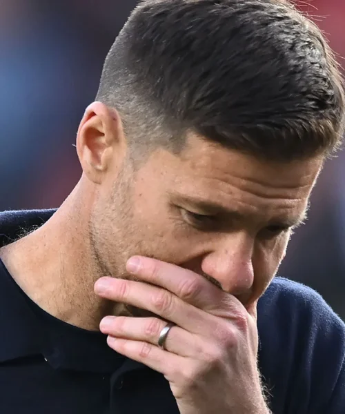 Fuggi fuggi da Madrid: Xabi Alonso perde 4 stelle. Immagini