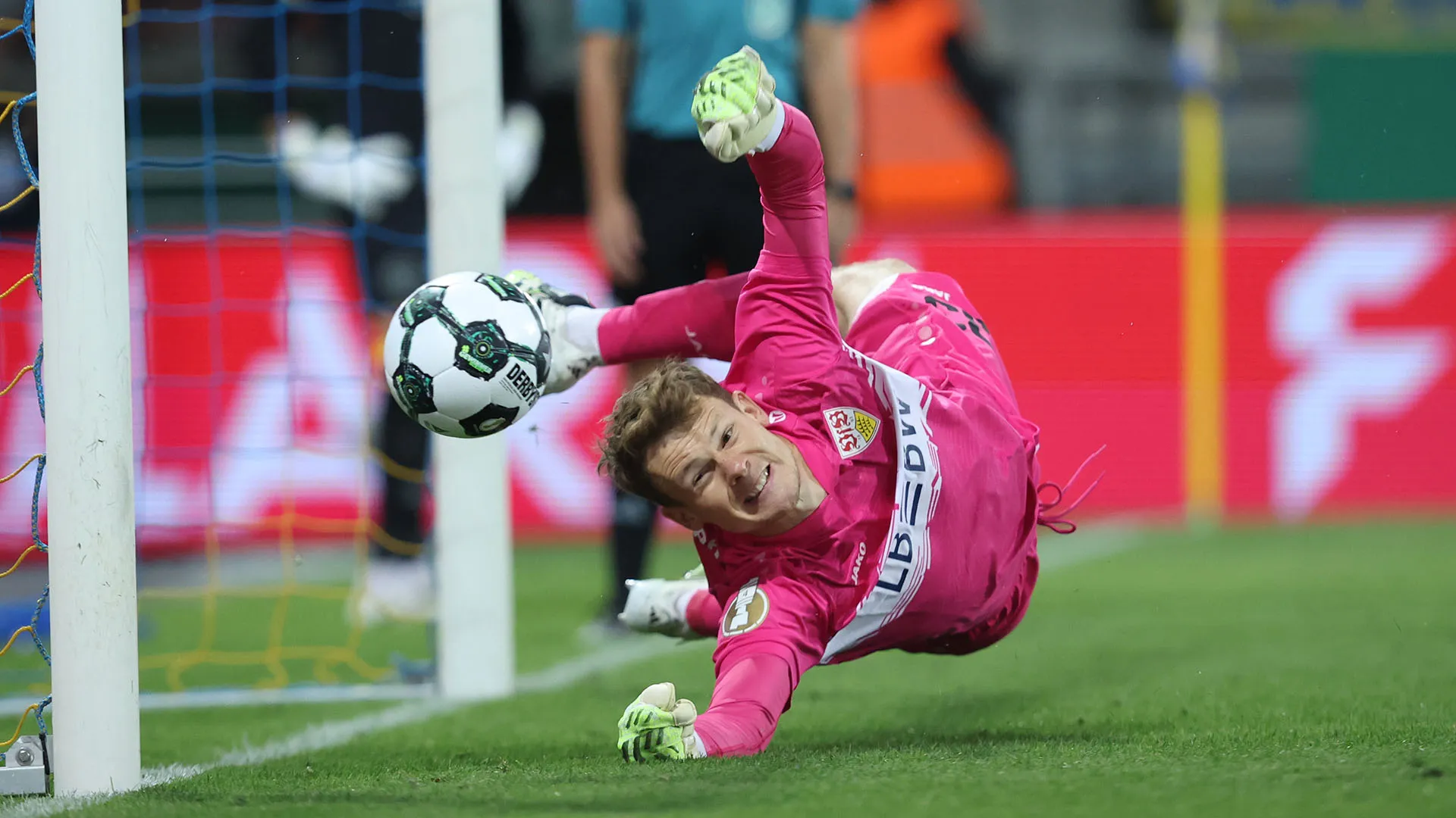 Alexander Nübel potrebbe lasciare presto la Baviera a titolo definitivo