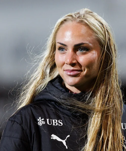 Alisha Lehmann quasi non ci crede: “Che orgoglio”. Le foto