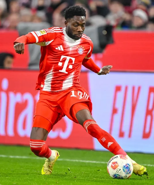 Il futuro di Alphonso Davies al Bayern non è più garantito
