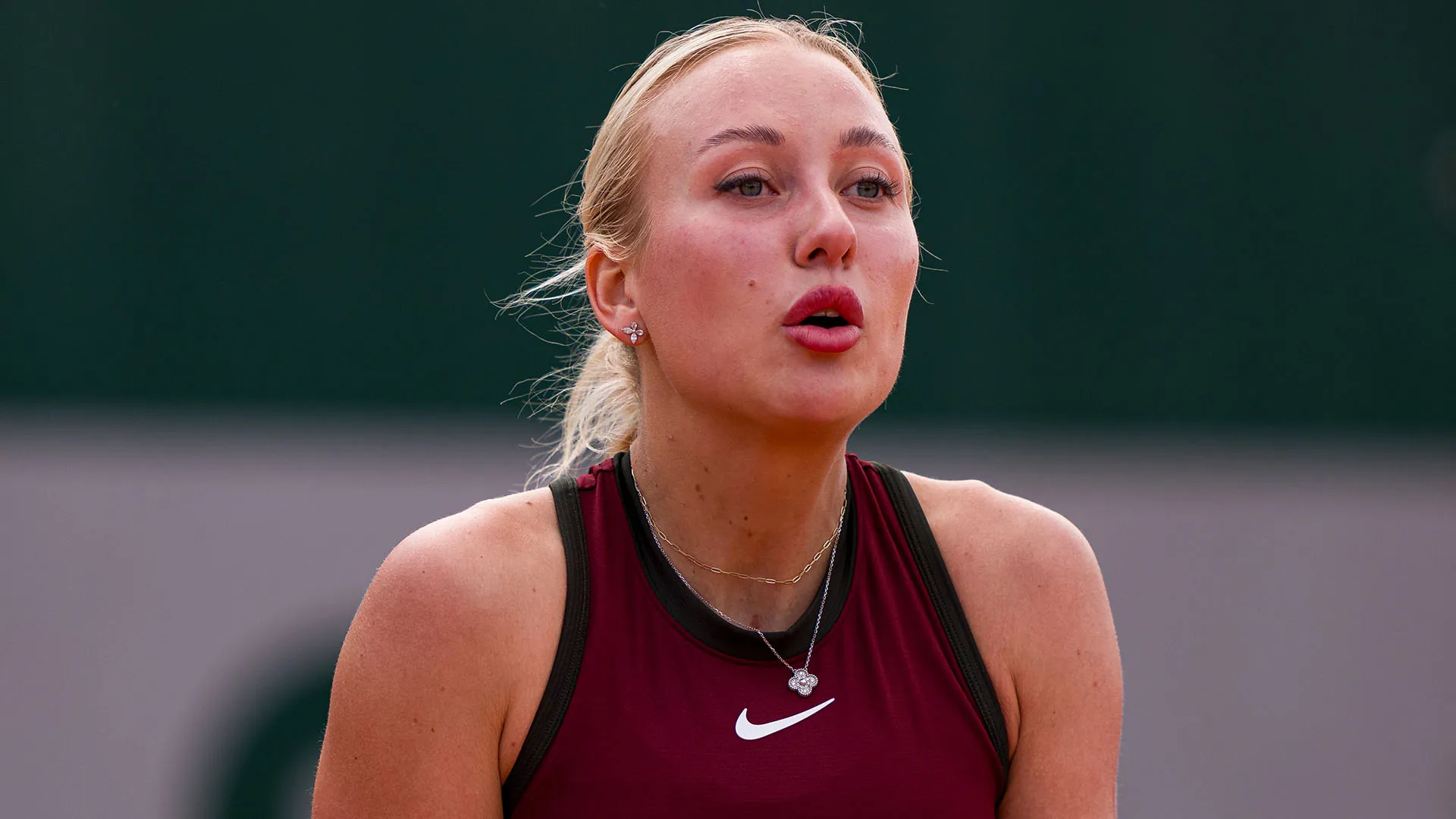 "Sono felice di farvi sapere che la mia richiesta di cittadinanza è stata accettata dal governo austriaco", ha scritto su Instagram