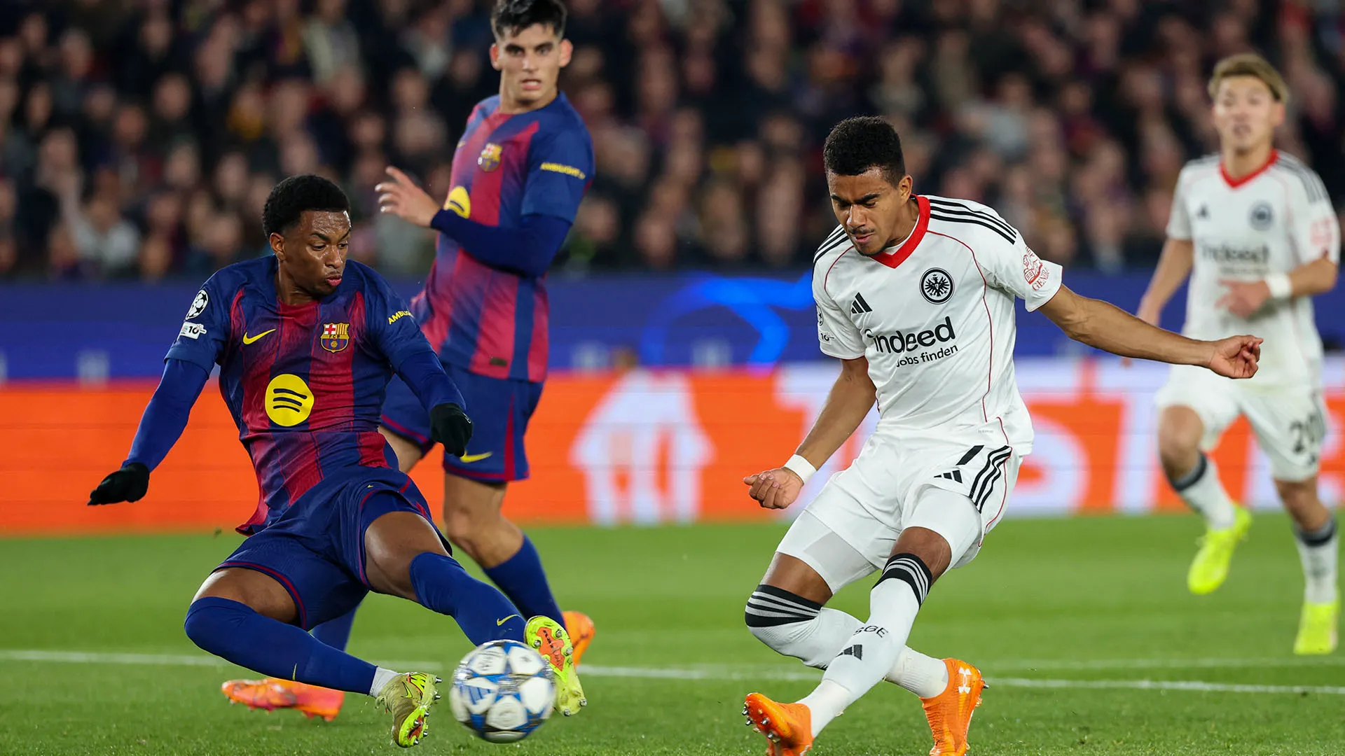 La partita, comunque, si è svolta senza particolari problemi