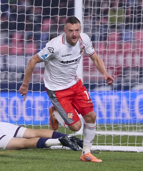 Tonfo casalingo del Bologna con la Cremonese