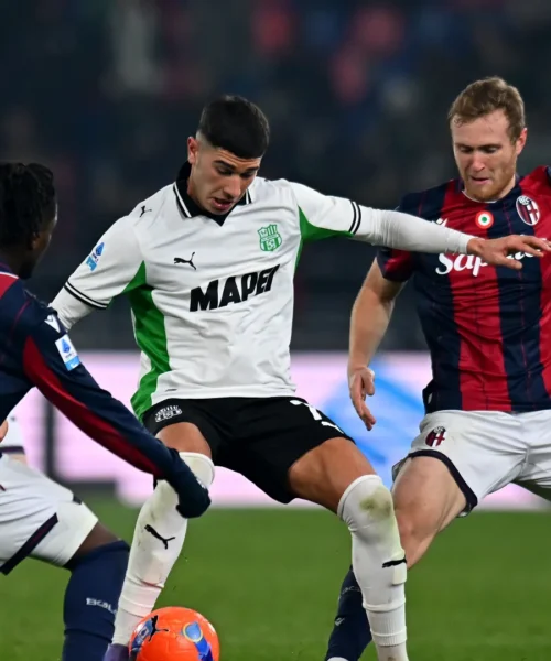 Serie A, il Bologna frena ancora: pari con il Sassuolo nel derby