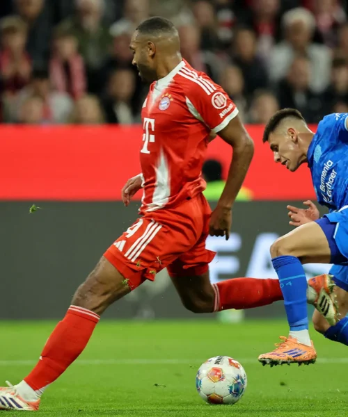 Flop in Germania, il gioiello vuole lasciare subito il Paese. Immagini