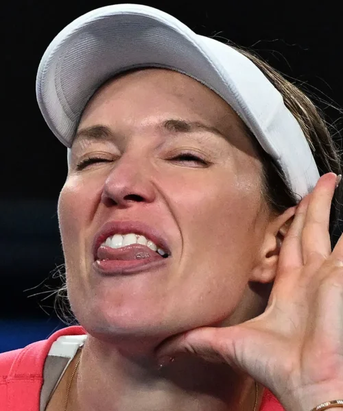 Danielle Collins snobba il torneo dopo i versacci e le polemiche: foto