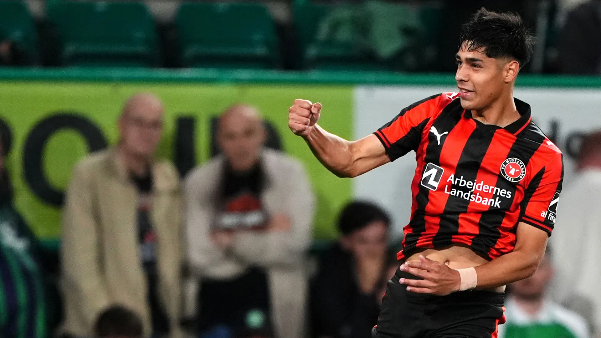 Tra le migliori doti di Darío Osorio c'è sicuramente la versatilità, caratteristica molto apprezzata da Vincent Kompany
