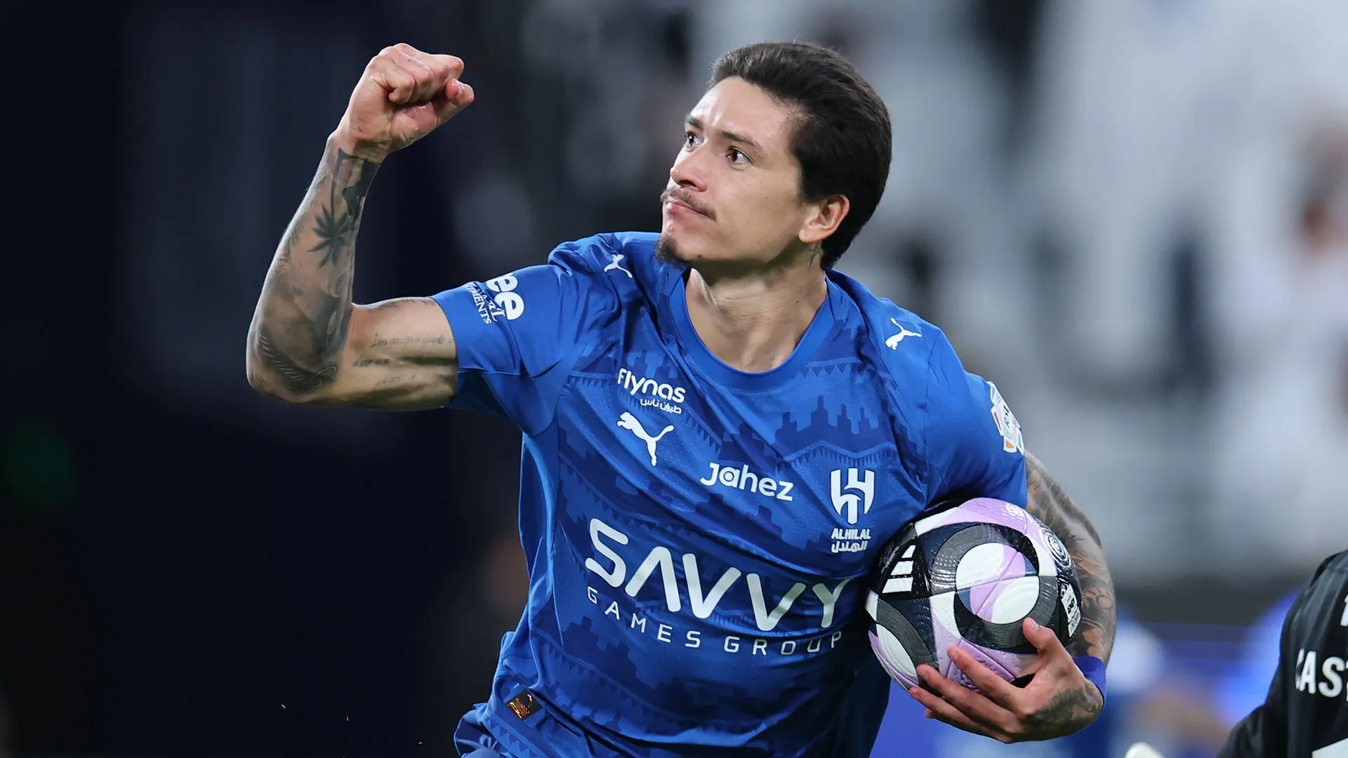 Il centravanti uruguaiano è scontento della sua esperienza all'Al Hilal e vorrebbe tornare a giocare in Europa
